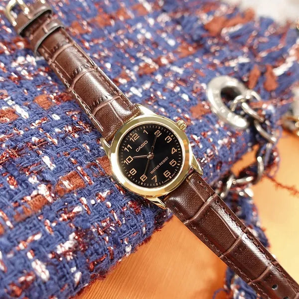 Casio LTP-V001GL-1B női karóra, arany tok, fekete számlap, bőrszíj + doboz