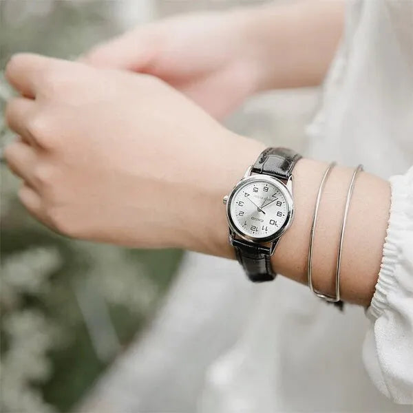 Casio LTP-V001L-7B női karóra, 24 mm, kvarc, fekete bőrszíj, WR30, díszdobozzal