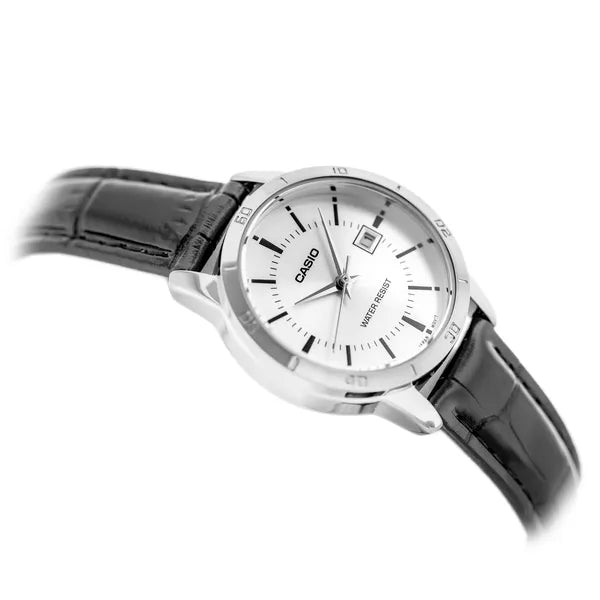 Casio LTP-V004L-7A női kvarc karóra, 30 mm, WR30, fekete bőrszíj, dátum