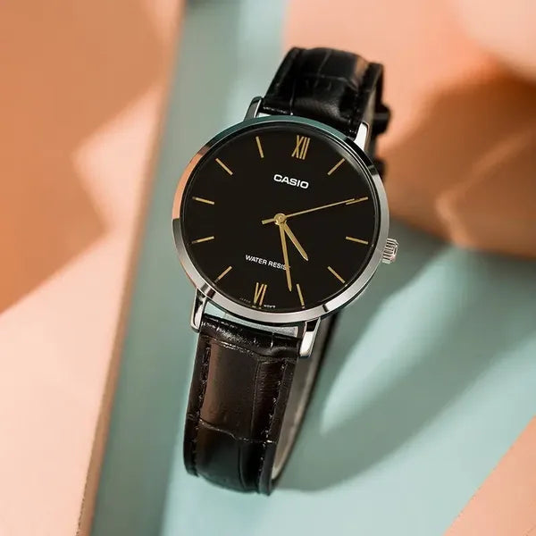 Casio LTP-VT01L-1B női karóra, fekete bőrszíj, ezüst tok, 40 mm, WR30, doboz