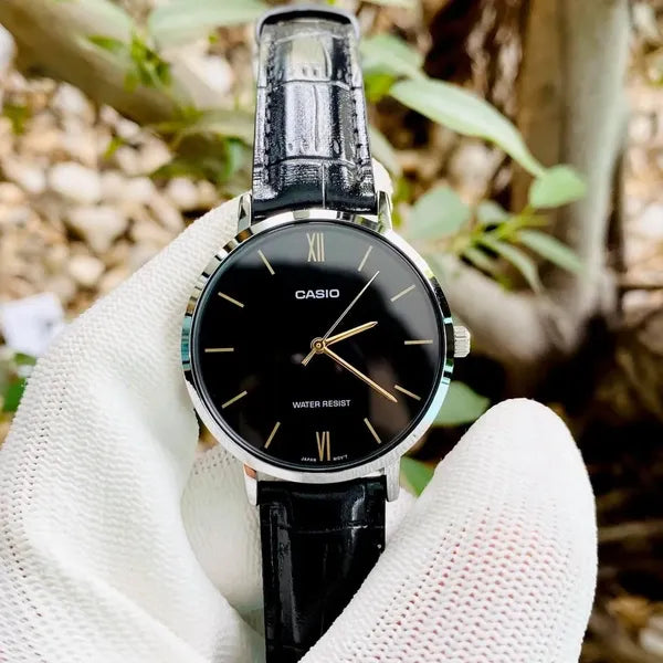 Casio LTP-VT01L-1B női karóra, fekete bőrszíj, ezüst tok, 40 mm, WR30, doboz