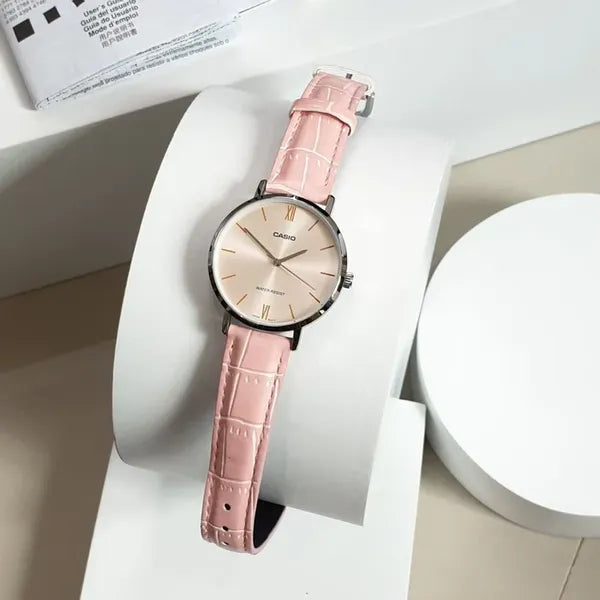 Casio LTP-VT01L-4B női karóra, 34 mm, rózsaszín bőrszíj, rózsaarany számlap
