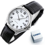 Casio MTP-1183E-7B férfi karóra, bőr szíj, fehér számlap, WR30, 39 mm