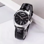 Casio MTP-1370L-1A férfi karóra, kvarc, fekete számlap, bőr szíj, WR50