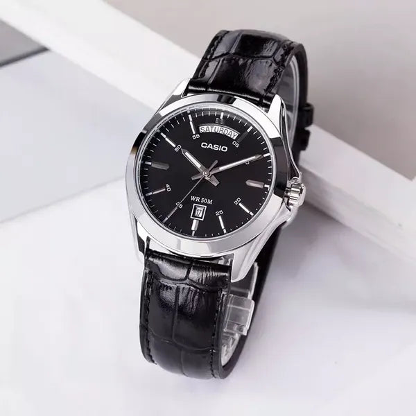Casio MTP-1370L-1A férfi karóra, kvarc, fekete számlap, bőr szíj, WR50