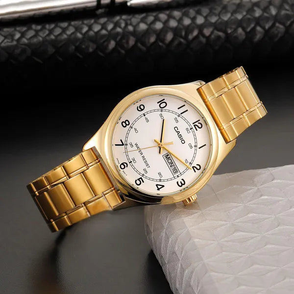Casio MTP-V006G-7B férfi karóra, arany acélszíj, fehér számlap, WR30, dátum