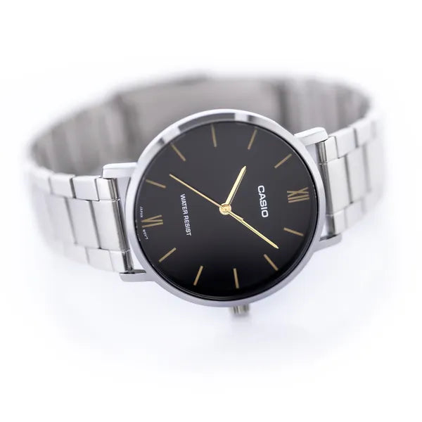 Casio MTP-VT01D-1B férfi karóra, fekete számlap, acél szíj, 40 mm, WR30