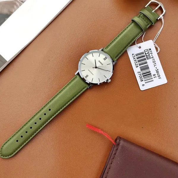 Casio MTP-VT01L-3B férfi karóra, zöld bőrszíj, ezüst tok, WR30, 40 mm