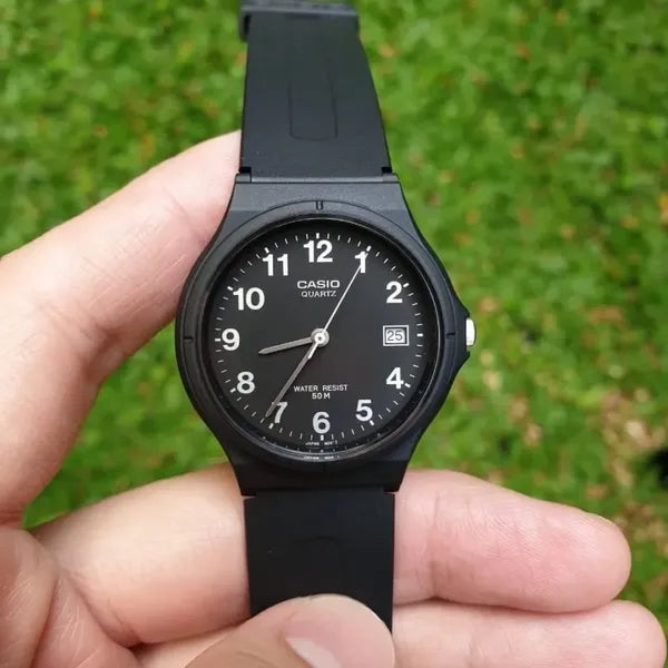 Casio MW-59-1B férfi karóra, fekete, műanyag szíj, WR50, dátum, díszdoboz