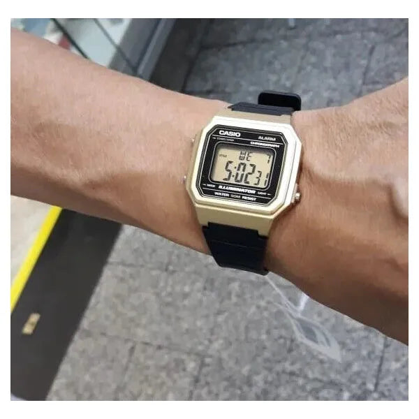Casio W-217HM-9A uniszex digitális karóra, arany tok, fekete szíj, WR50, doboz
