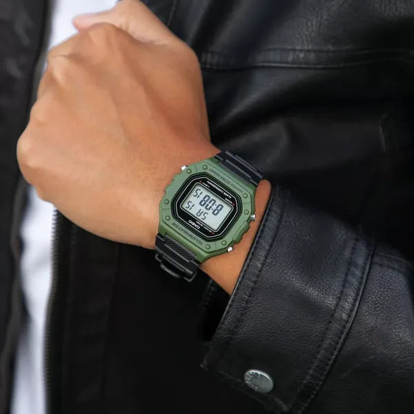 Casio W-218H-3A uniszex digitális óra, WR50, 43 mm, zöld tok