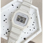 Casio W-218HC-8A uniszex digitális óra, krémszínű szíj, WR50, LED