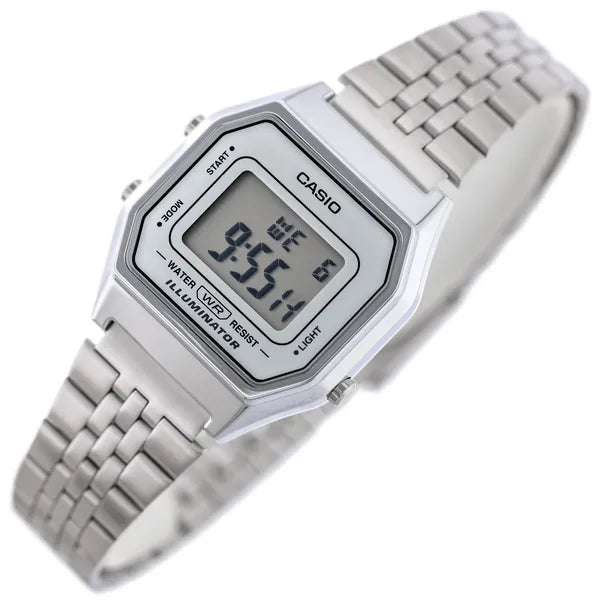Casio LA680WA-7 női digitális karóra, ezüst, acél szíj, WR30, díszdoboz