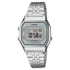Casio LA680WA-7 női digitális karóra, ezüst, acél szíj, WR30, díszdoboz