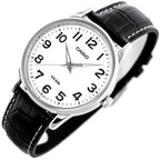 Casio MTP-1303L-7BVDF férfi karóra, bőrszíj, 40 mm, WR50, fehér számlap