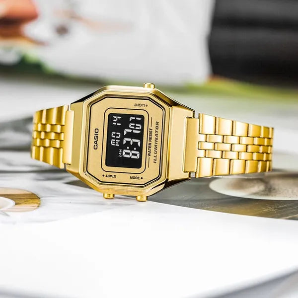 Casio Vintage LA680WGA-9B női digitális karóra, arany, WR30