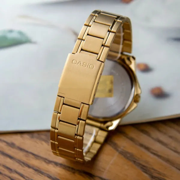 Casio MTP-V004G-9B férfi arany rozsdamentes acél karóra, 42 mm, WR30