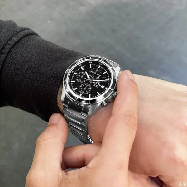 Casio Edifice férfi kronográf karóra, 43 mm, WR100, rozsdamentes acél, fekete