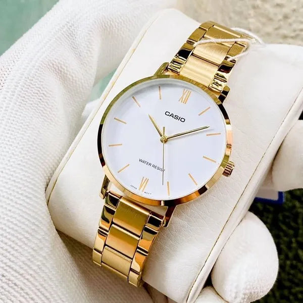 Casio LTP-VT01G-7BUDF női karóra, arany nemesacél, fehér számlap, 40 mm
