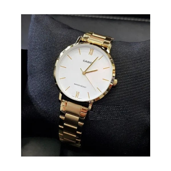 Casio LTP-VT01G-7BUDF női karóra, arany nemesacél, fehér számlap, 40 mm
