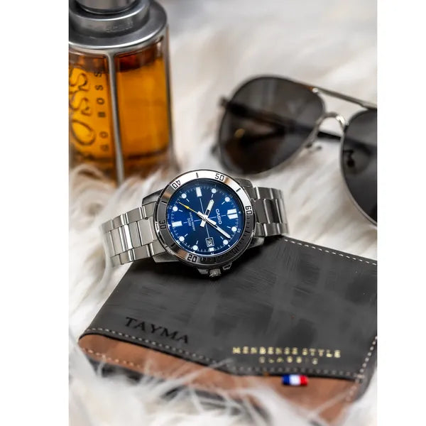 Casio MTP-VD01D-2E férfi karóra, acél szíj, kék számlap, 44 mm, WR50
