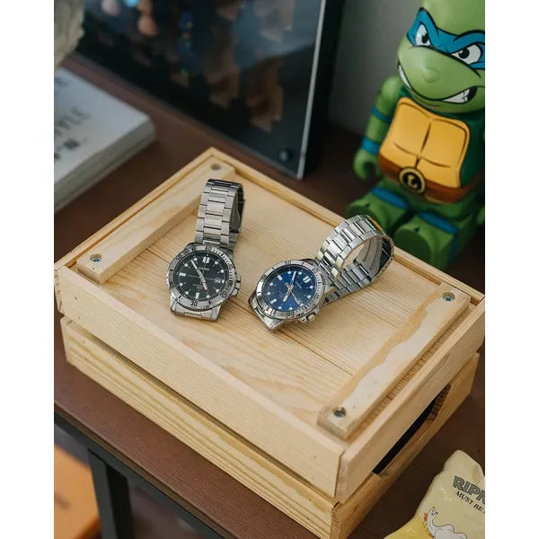 Casio MTP-VD01D-2E férfi karóra, acél szíj, kék számlap, 44 mm, WR50