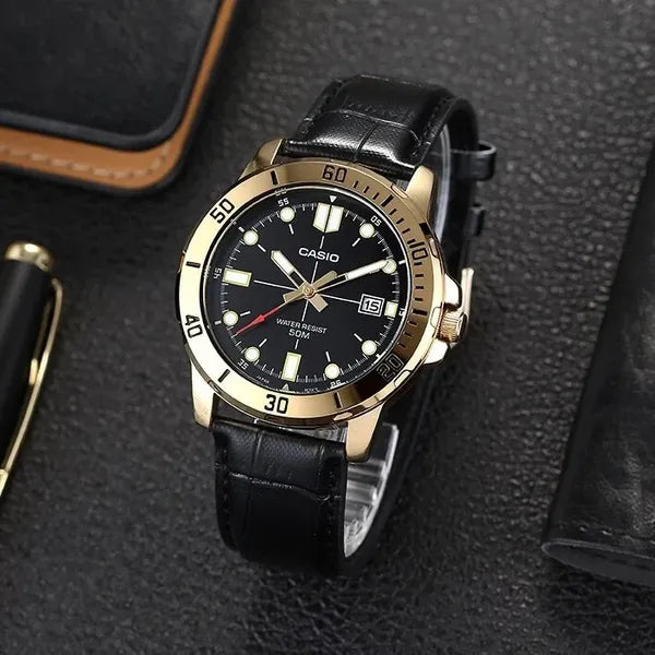 Casio MTP-VD01GL-1E férfi karóra, arany tok, fekete bőrszíj, 44 mm, WR50, dátum