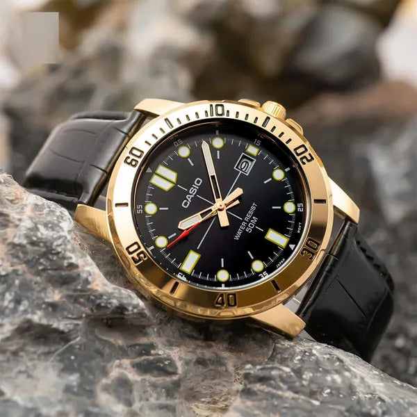 Casio MTP-VD01GL-1E férfi karóra, arany tok, fekete bőrszíj, 44 mm, WR50, dátum