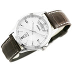 Casio MTP-1381L-7AV férfi karóra, 40 mm, ezüst számlap, barna bőr, WR50