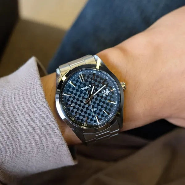 Casio MTP-VD03D-2A2 férfi karóra, rozsdamentes acél, kék számlap, WR50