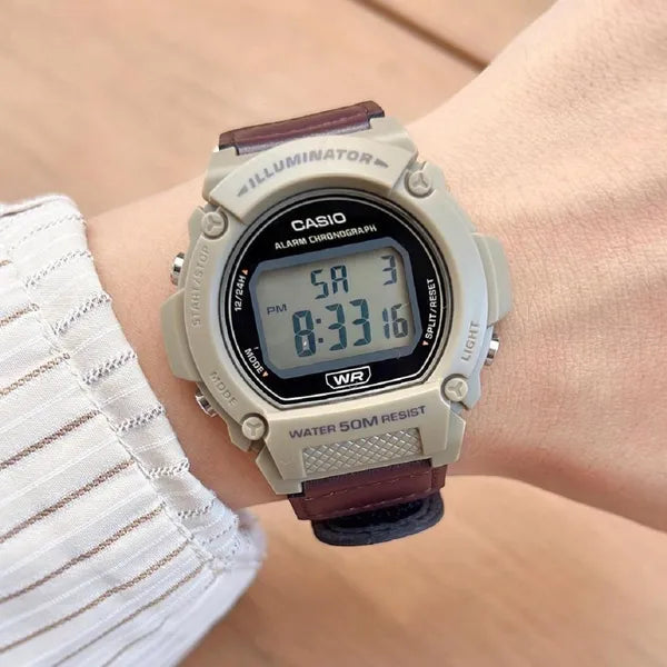 Casio W-219HB-5A férfi digitális karóra, WR50, LED, stopper, barna szíj