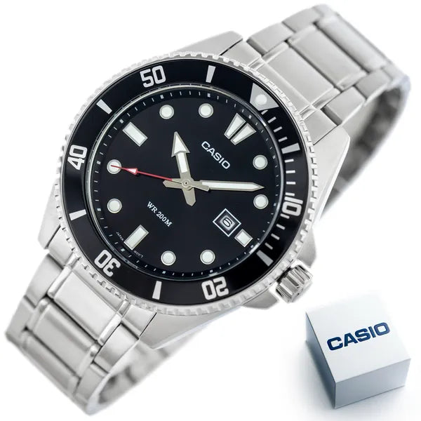 Casio MDV-107D-1A1 férfi búváróra, acél szíj, WR200, fekete számlap