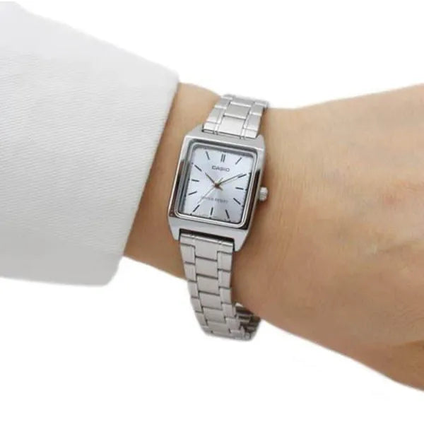 Casio LTP-V007D-2E női karóra, kék számlap, acél szíj, WR50, téglalap, doboz