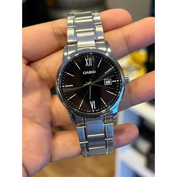 Casio MTP-V002D-1B3 férfi karóra, fekete számlap, acél szíj, kvarc, WR30, 44 mm