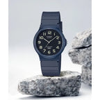 Casio MQ-24UC-2BDF uniszex karóra, 36 mm, kvarc, WR30, kék/fekete, műanyag
