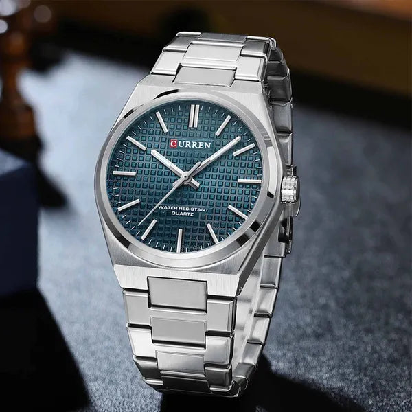 Curren 8439 férfi karóra, kék számlap, ezüst fémszíj, 40 mm, WR30, díszdoboz