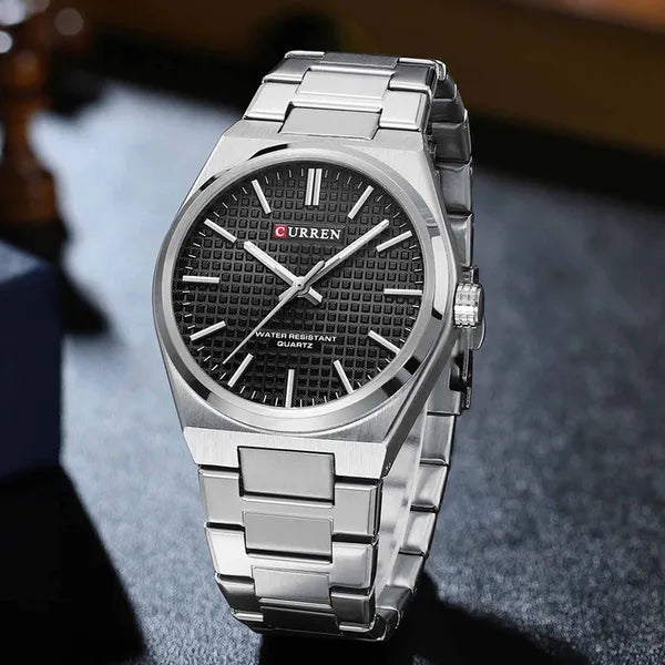 Curren 8439 férfi karóra, 40 mm, fekete számlap, ezüst acél szíj, WR30, dobozzal