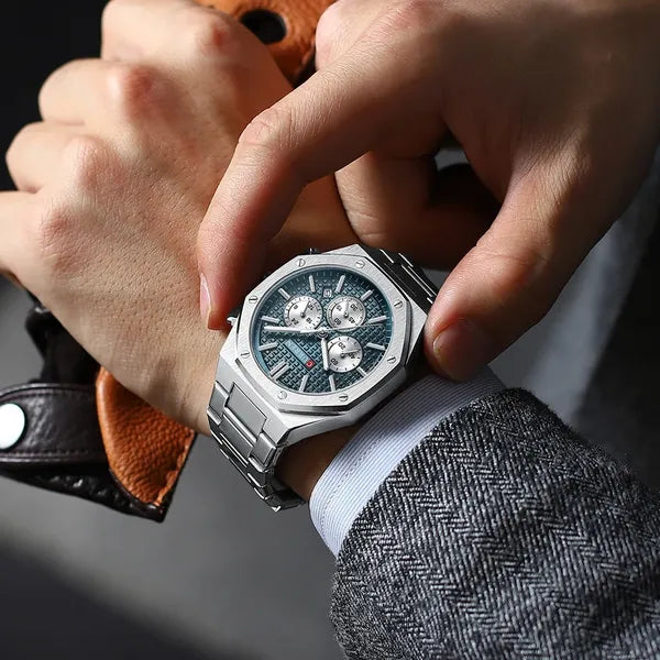 Curren 8440 férfi kronográf karóra, kék számlap, ezüst fém szíj, 43 mm, WR30