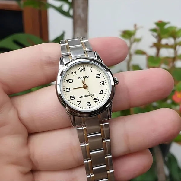 Casio női karóra LTP-V001SG-9B, arany-ezüst acél, 25 mm, WR30