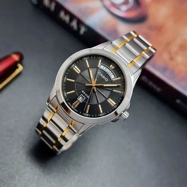 Casio MTP-1381G-1A férfi karóra, kétszínű acél szíj, fekete számlap, WR30