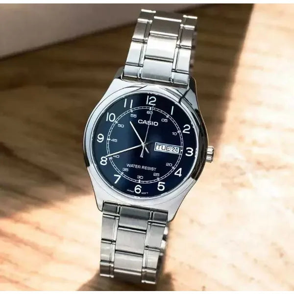 Casio MTP-V006D-2B férfi karóra, kék számlap, acél szíj, dátum, WR30, díszdoboz
