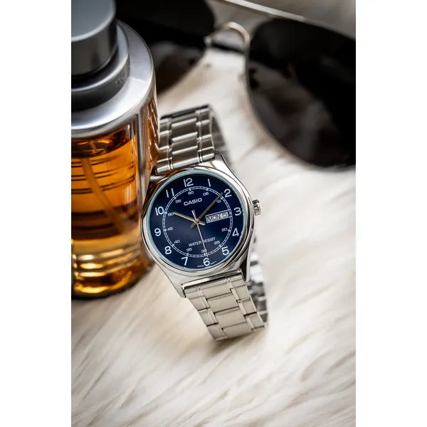 Casio MTP-V006D-2B férfi karóra, kék számlap, acél szíj, dátum, WR30, díszdoboz