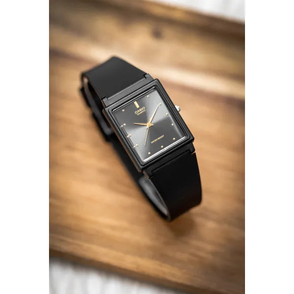 Casio MQ-38UC-1A női karóra, fekete, téglalap, kvarc, WR30