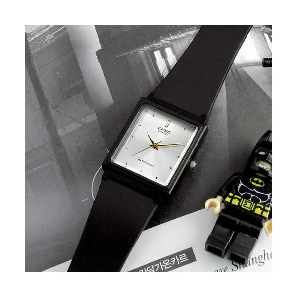 Casio MQ-38UC-7A női karóra, fekete, téglalap tok, ezüst számlap, WR30