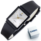 Casio MQ-38UC-7A női karóra, fekete, téglalap tok, ezüst számlap, WR30