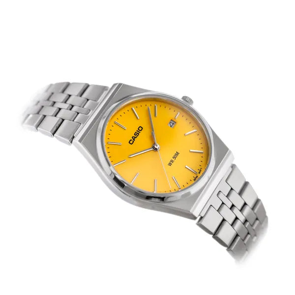Casio MTP-B145D-9A férfi karóra, 35 mm, narancs számlap, acél szíj, WR50