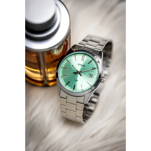 Casio férfi karóra MTP-VD03D-3A2, acél szíj, zöld számlap, WR50
