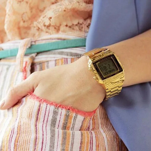 Casio Databank DB-360G-9ADF arany férfi digitális óra, WR50, 10 év