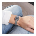 Casio LA670WEM-7DF női digitális karóra, ezüst acél, WR30, dobozzal
