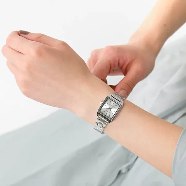 Casio női karóra LTP-V007D-7E, ezüst, téglalap tok, acél szíj, WR50